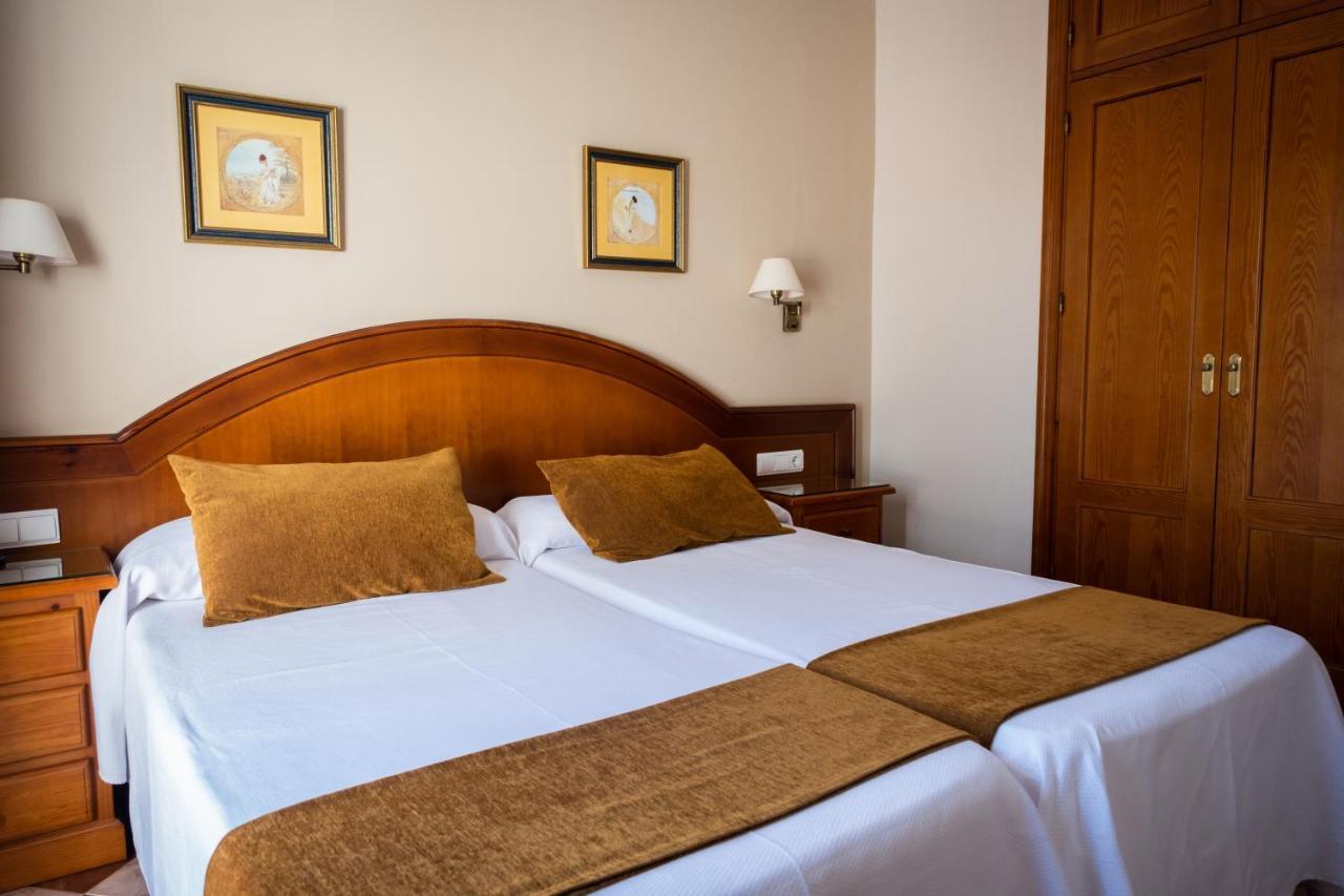 Hostal Cabo Roche Conil De La Frontera Ngoại thất bức ảnh