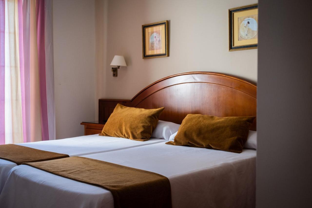 Hostal Cabo Roche Conil De La Frontera Ngoại thất bức ảnh